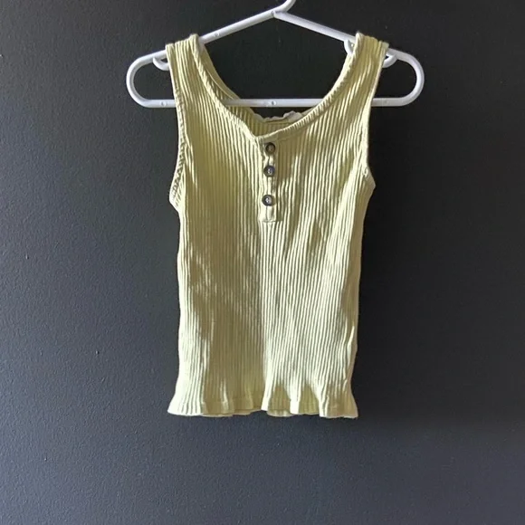 Tank top bundle - Picture 8 of 15